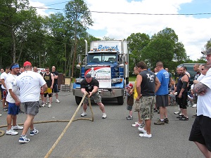 Truck pulling contest